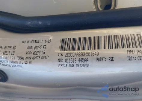 2019 Chrysler 300 Touring z USA, uszkodzony, nr VIN 2C3CCAAG9KH581040